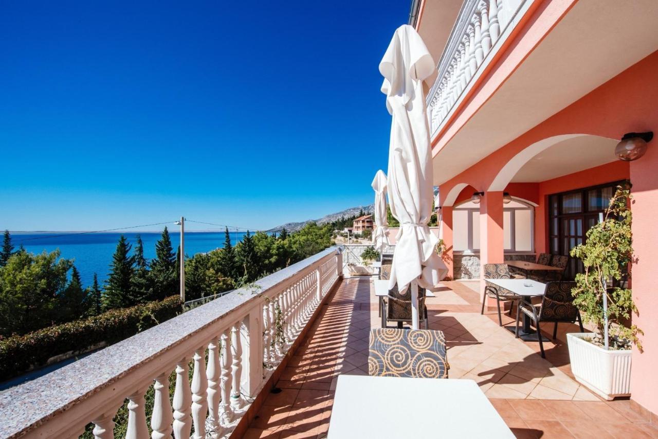 Apartments By The Sea Starigrad, Paklenica - 16421 المظهر الخارجي الصورة