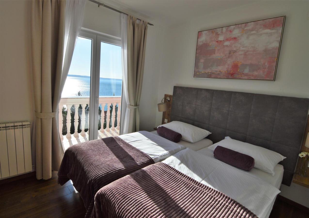 Apartments By The Sea Starigrad, Paklenica - 16421 المظهر الخارجي الصورة