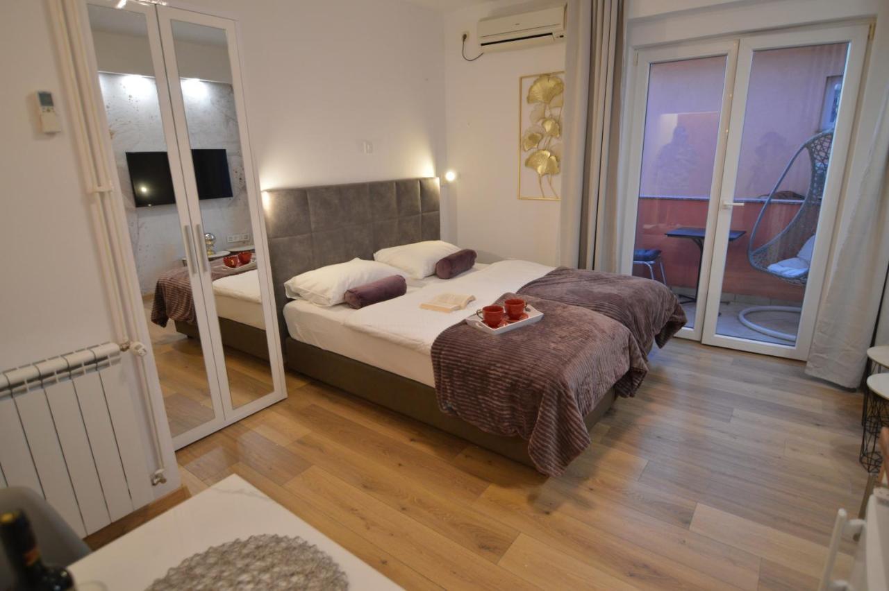 Apartments By The Sea Starigrad, Paklenica - 16421 المظهر الخارجي الصورة