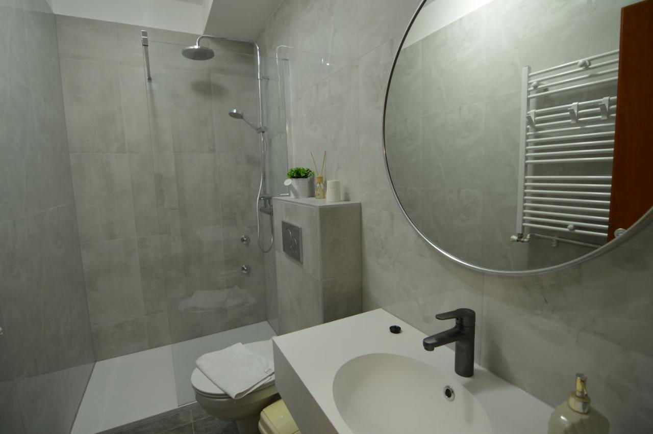 Apartments By The Sea Starigrad, Paklenica - 16421 المظهر الخارجي الصورة