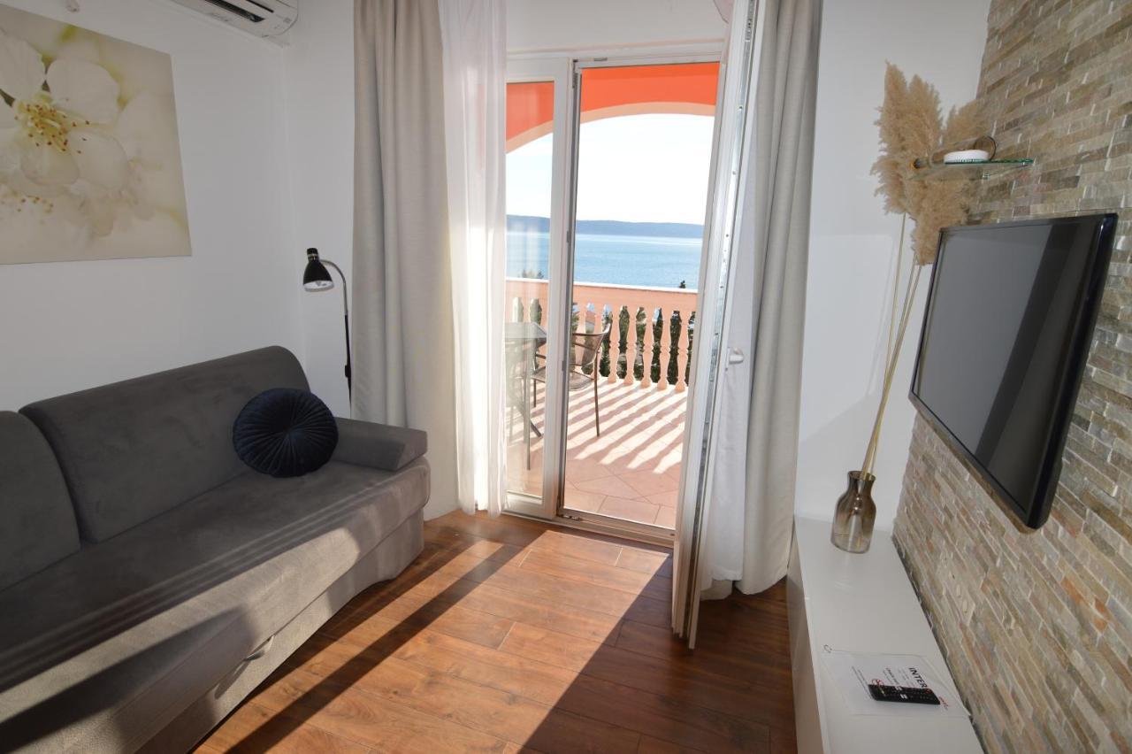 Apartments By The Sea Starigrad, Paklenica - 16421 المظهر الخارجي الصورة
