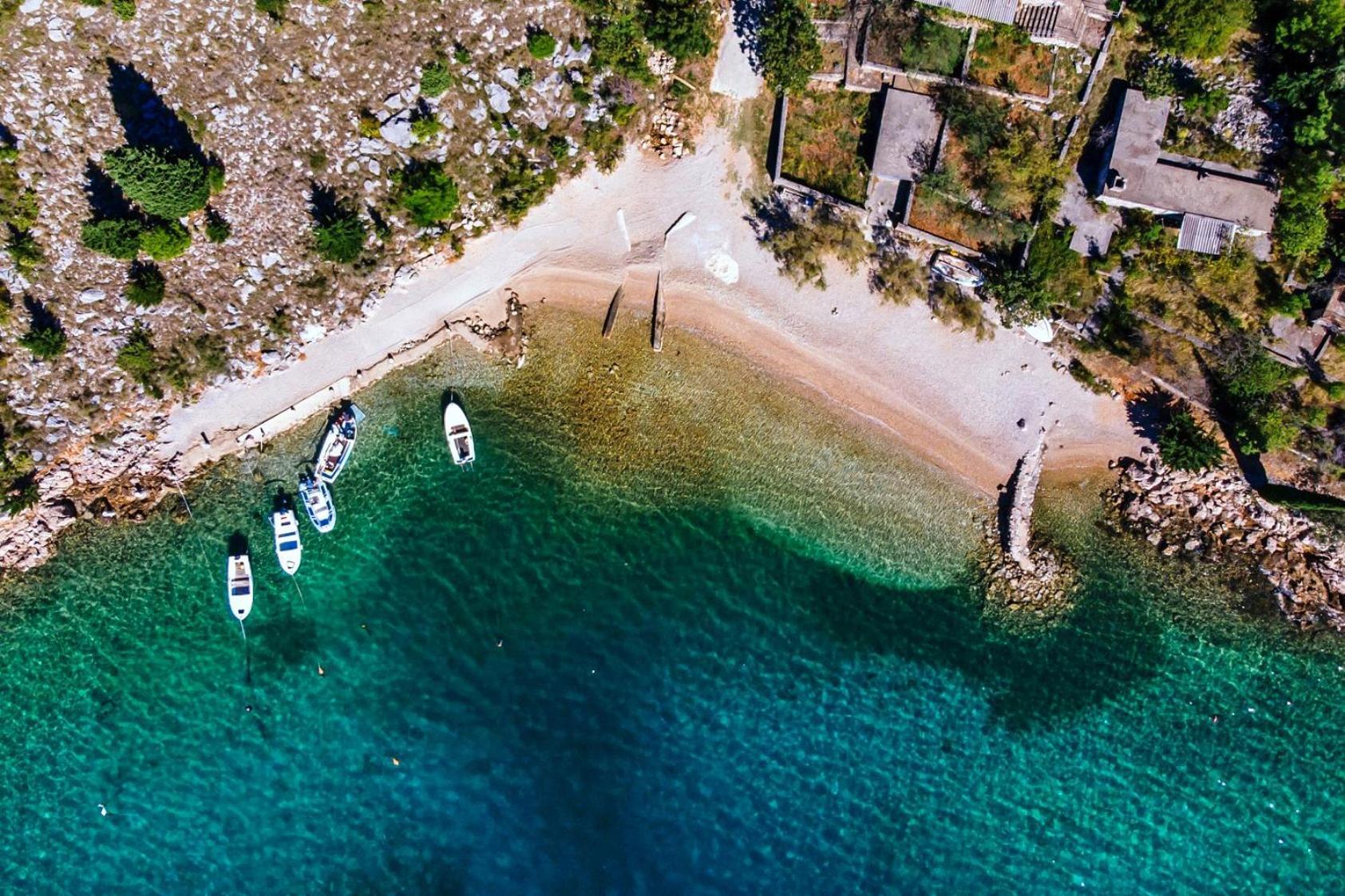Apartments By The Sea Starigrad, Paklenica - 16421 المظهر الخارجي الصورة