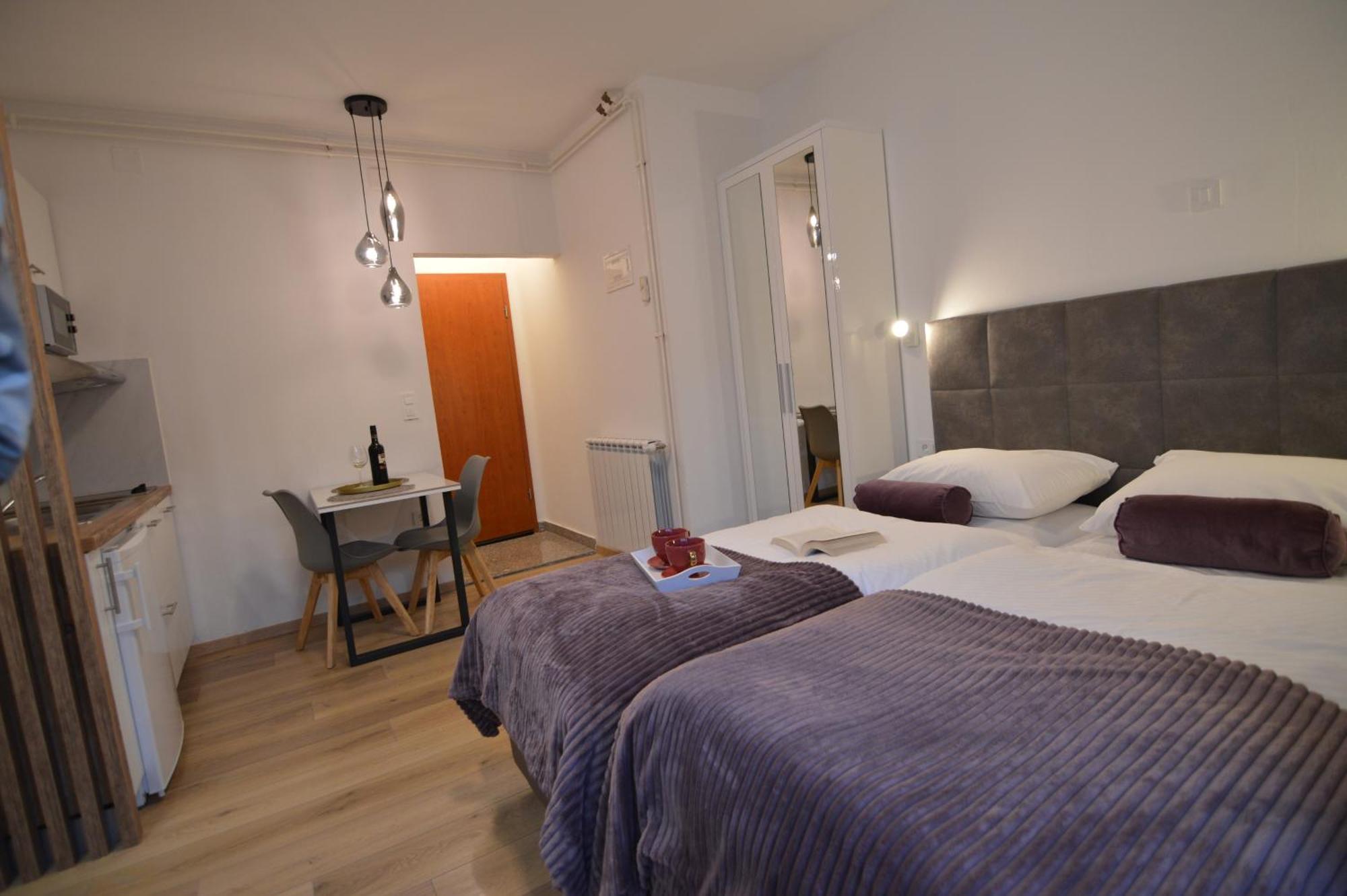 Apartments By The Sea Starigrad, Paklenica - 16421 الغرفة الصورة